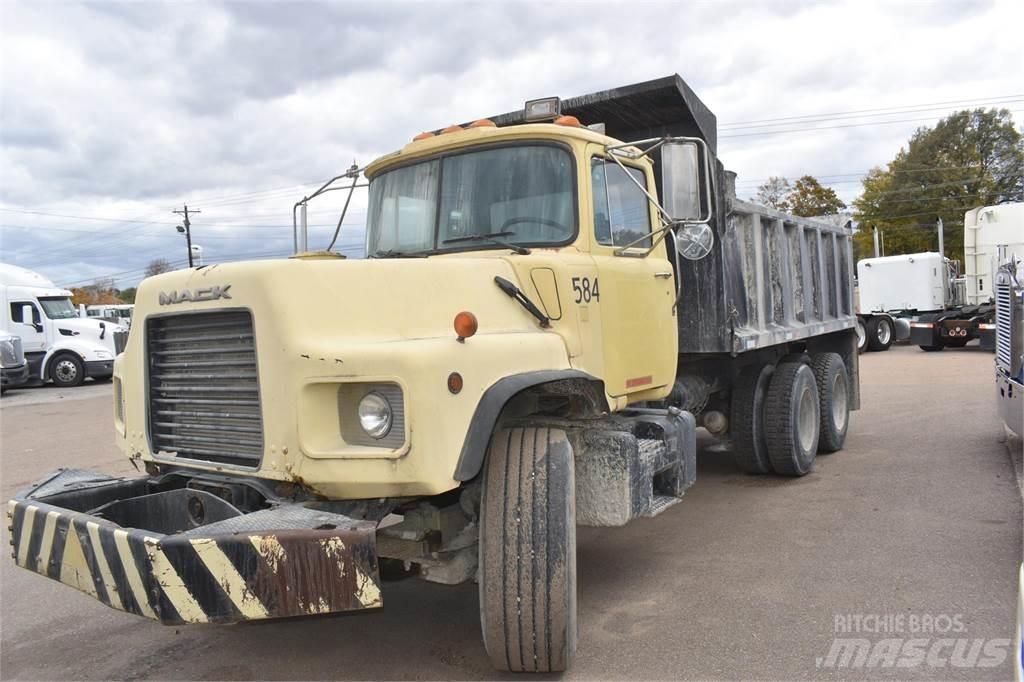 Mack DM690S Bañeras basculantes usadas