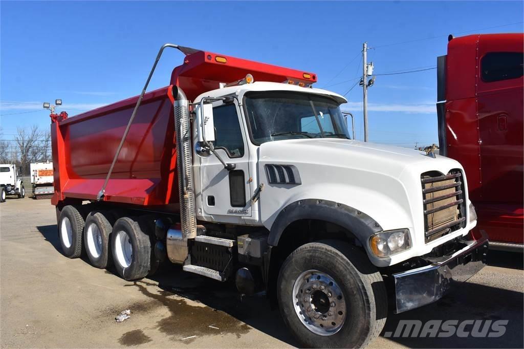 Mack GRANITE GU713 Bañeras basculantes usadas