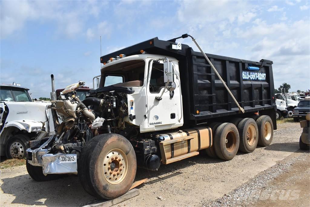 Mack GRANITE GU713 Bañeras basculantes usadas