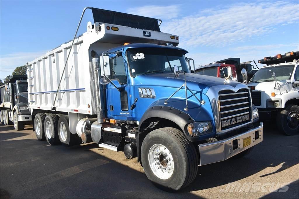 Mack GRANITE GU713 Bañeras basculantes usadas