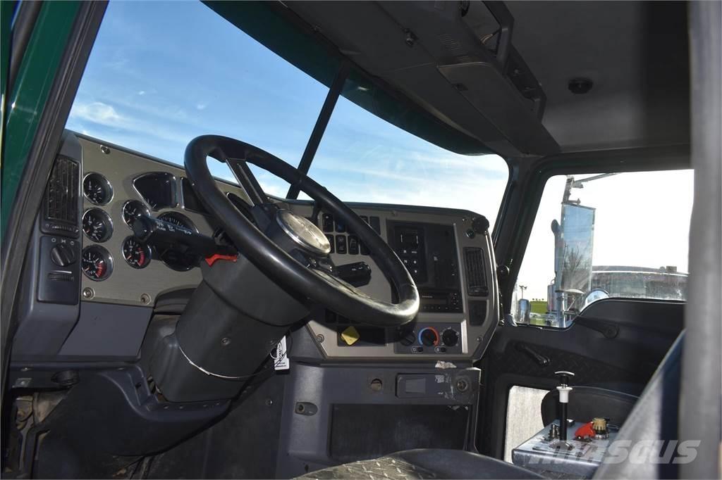 Mack GRANITE GU713 Bañeras basculantes usadas