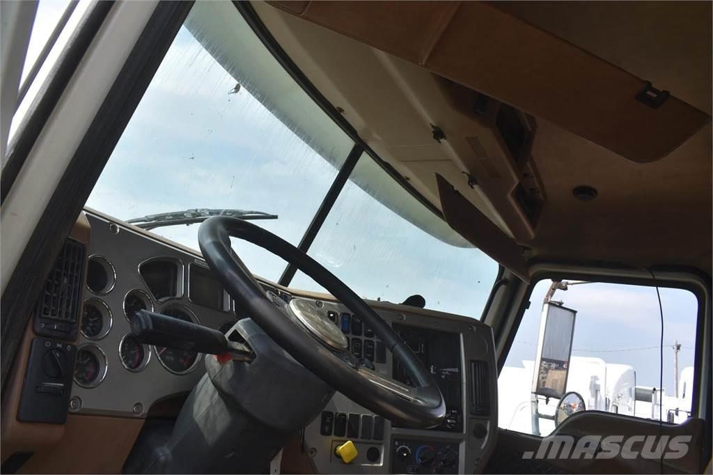 Mack GRANITE GU813 Bañeras basculantes usadas