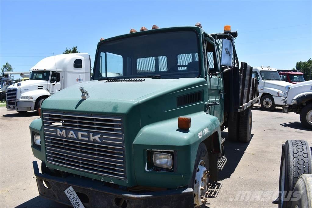 Mack MIDLINER CS200 Bañeras basculantes usadas