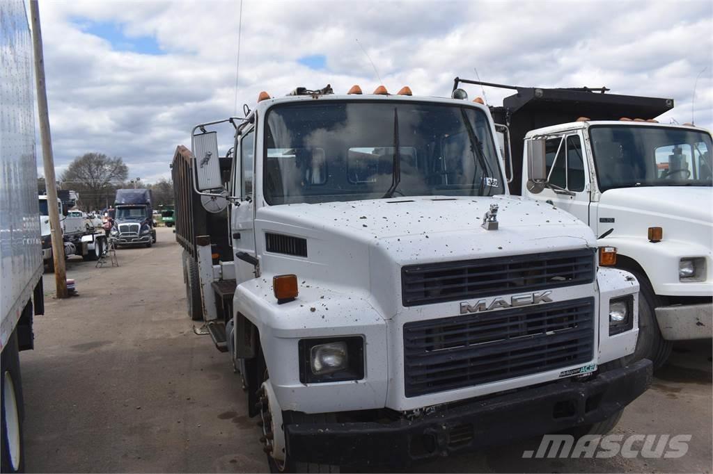 Mack MIDLINER CS300 Camiones grúa