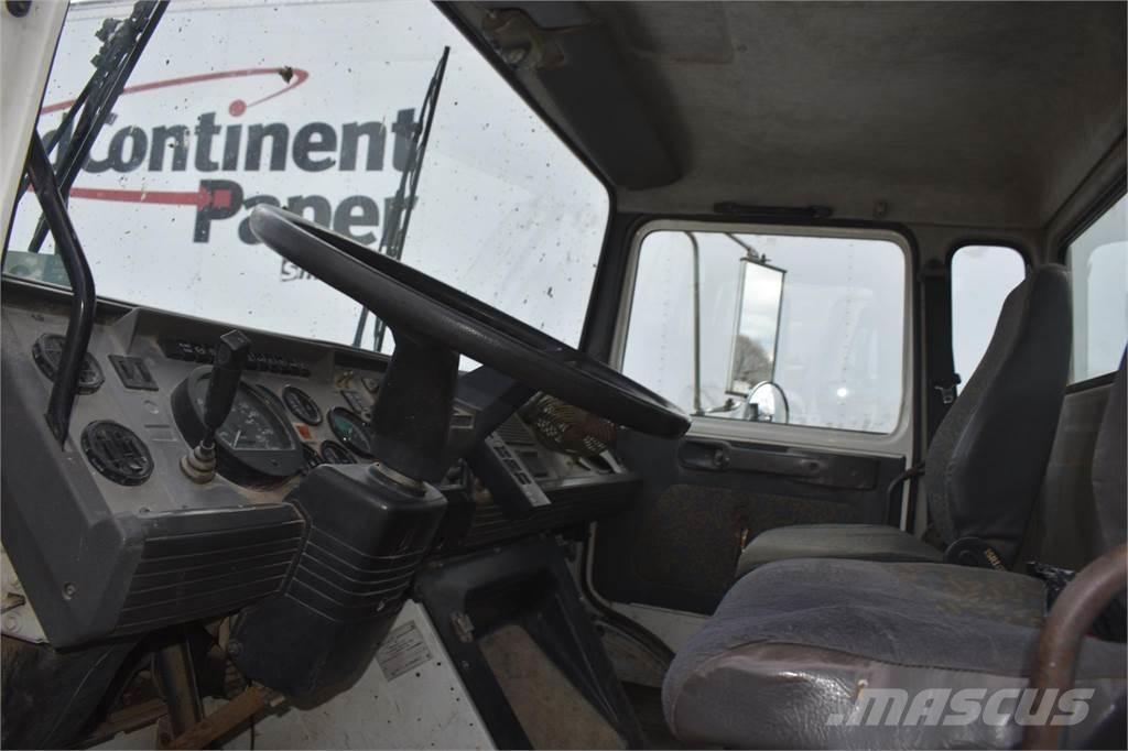 Mack MIDLINER CS300 Camiones grúa