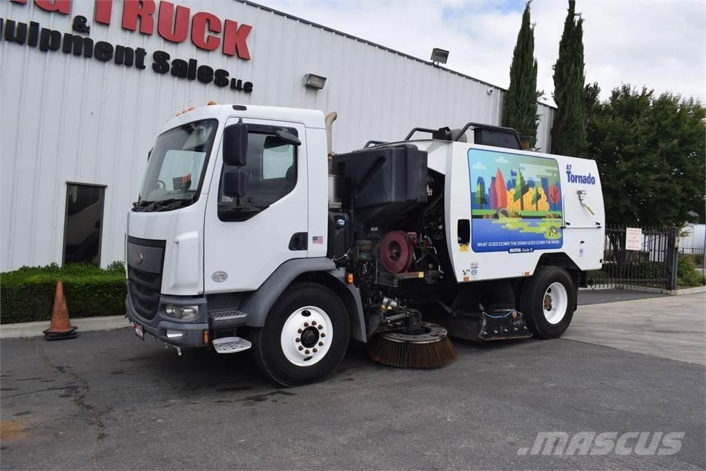 Schwarze A7 TORNADO Barredoras