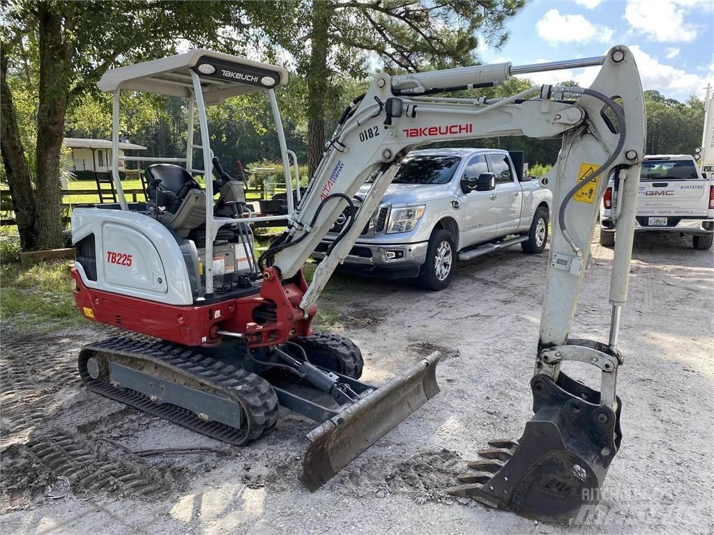 Takeuchi TB225 Miniexcavadoras