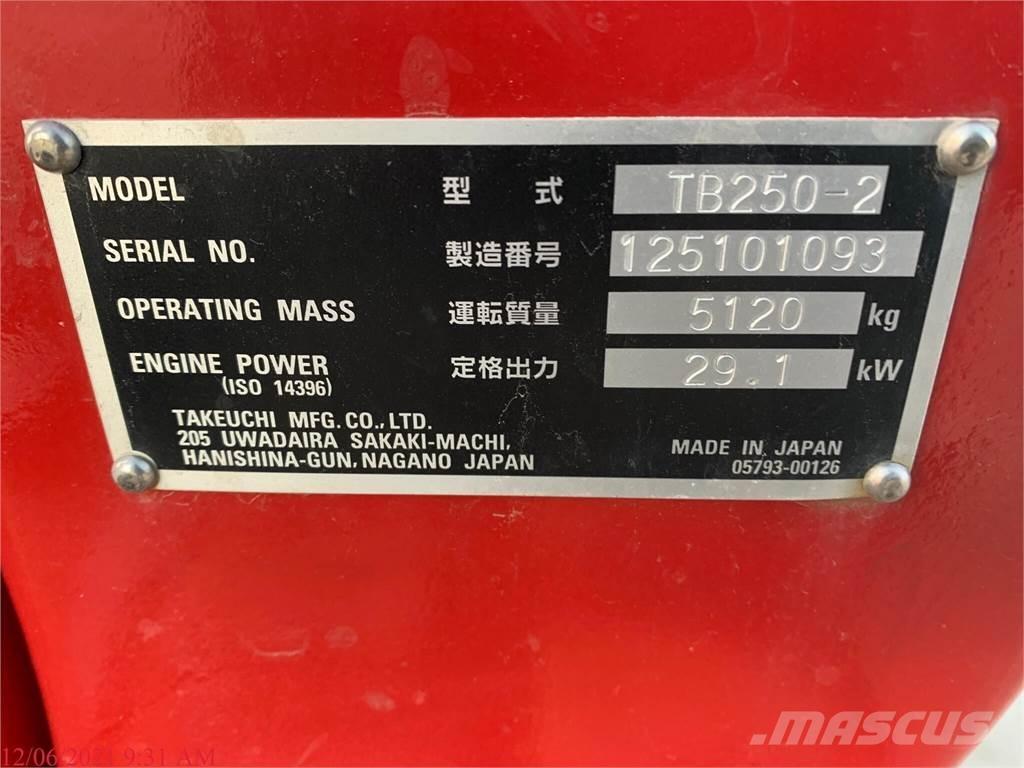 Takeuchi TB250-2 Miniexcavadoras