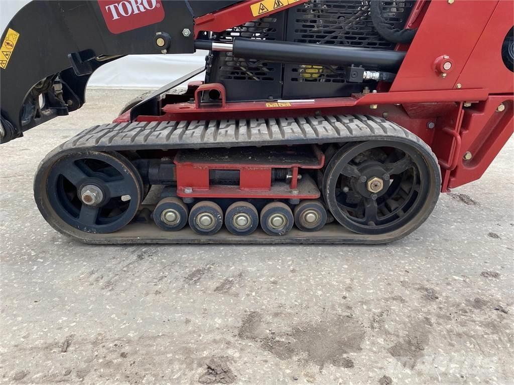 Toro DINGO TX427W Minicargadoras