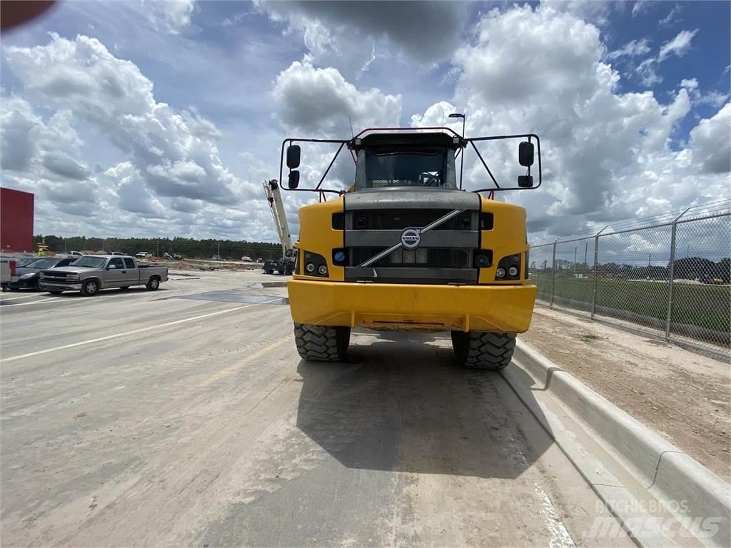 Volvo A40G Camiones cisterna