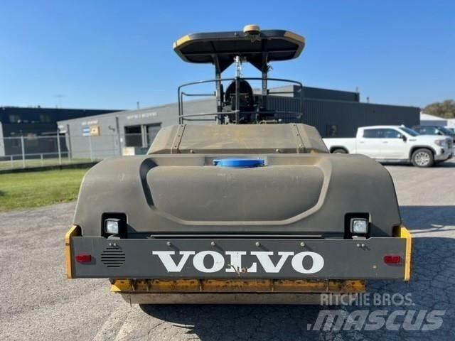 Volvo DD120C Rodillos de doble tambor