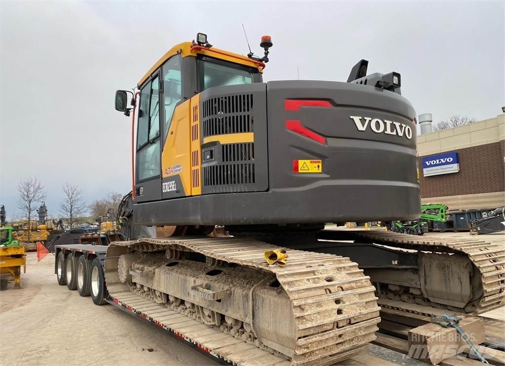 Volvo ECR235EL Excavadoras sobre orugas