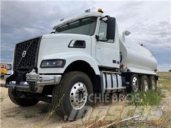 Volvo VHD84B300 Camiones cisterna