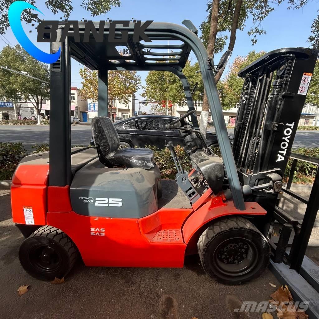 Toyota 8 F25 Camiones diesel