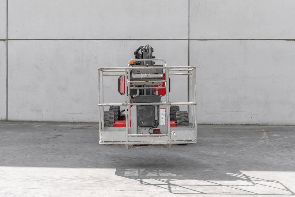 Manitou ManGo 12 Plataformas con brazo de elevación manual