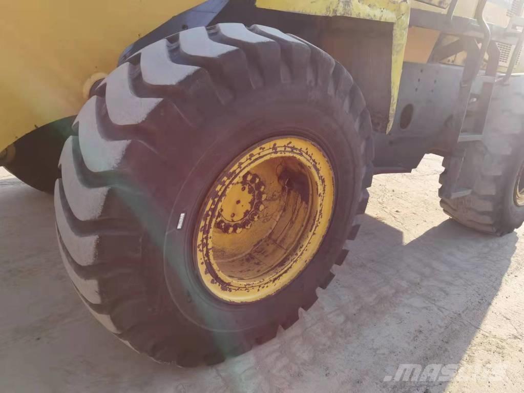 Komatsu WA 320-3 Cargadoras sobre ruedas