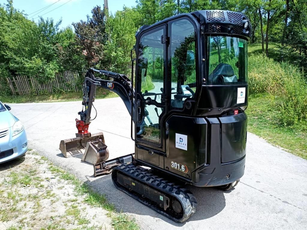 CAT 301.6  05A Miniexcavadoras