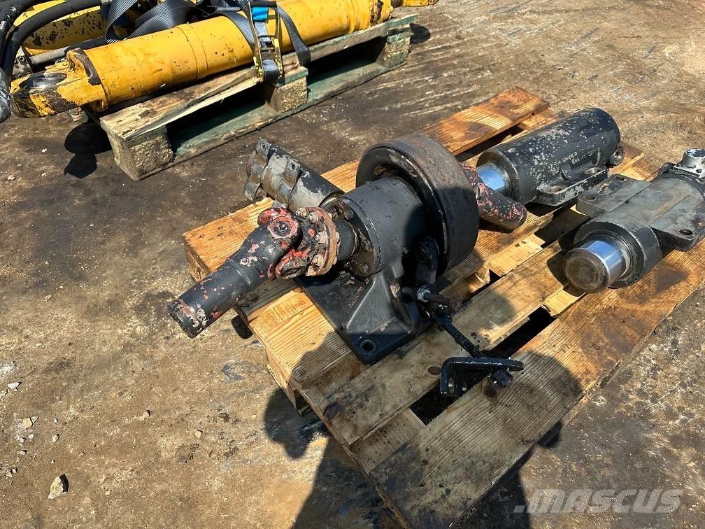 CAT 214 B FT gearbox Excavadoras de ruedas