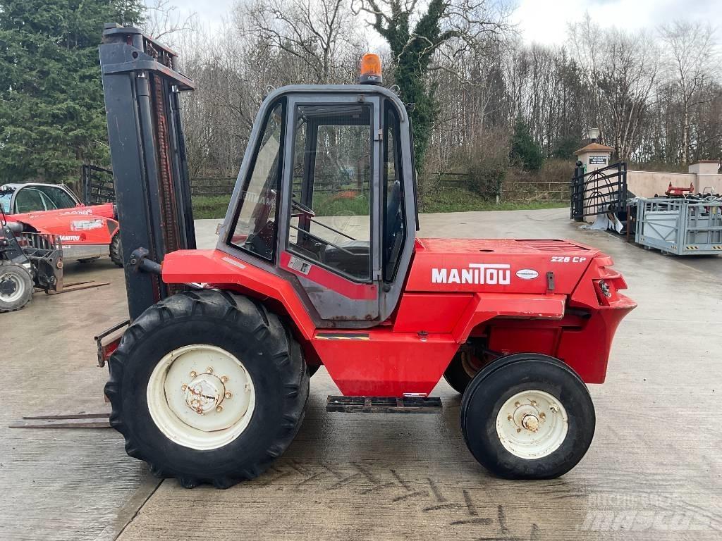 Manitou M226CP Carretillas telescópicas