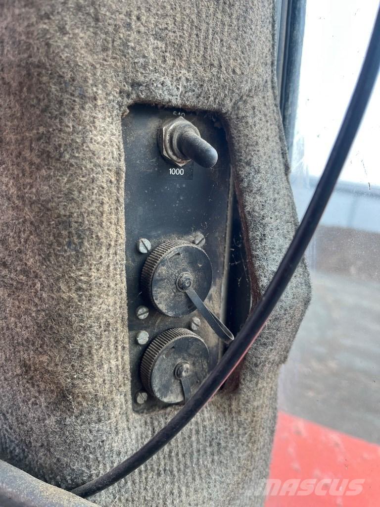 Massey Ferguson 3690 Tractores