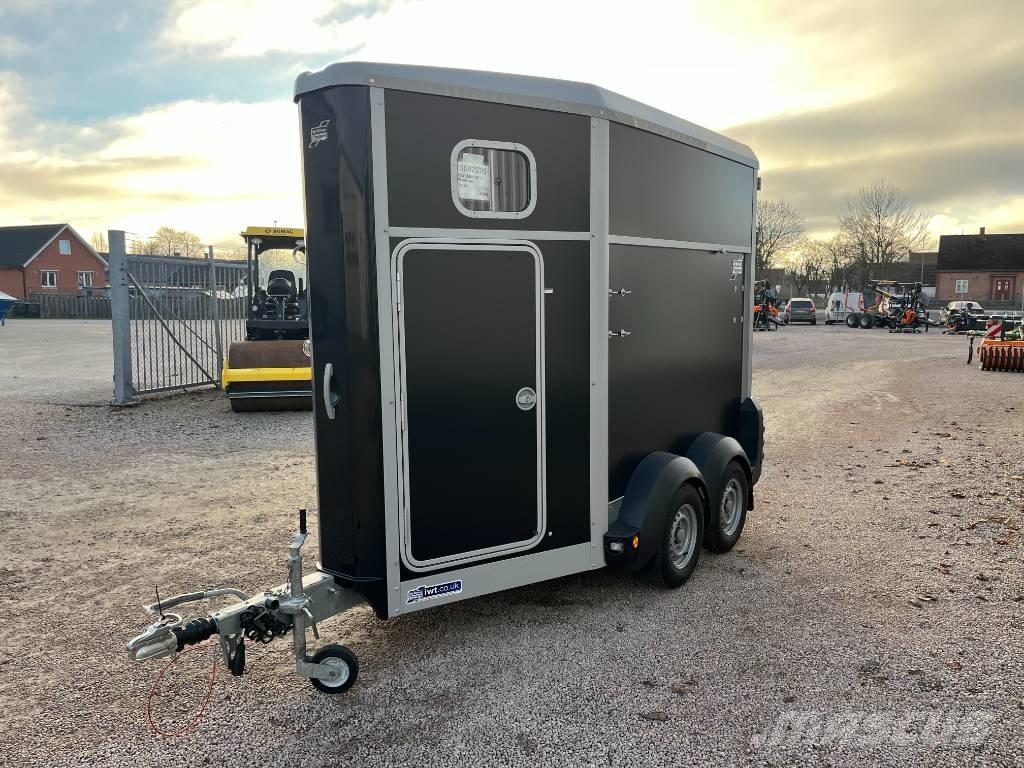Ifor Williams HB 403 Semirremolques de ganado