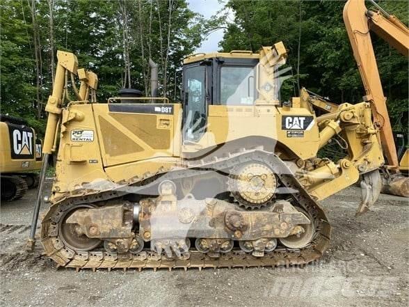 CAT D8T Buldozer sobre oruga