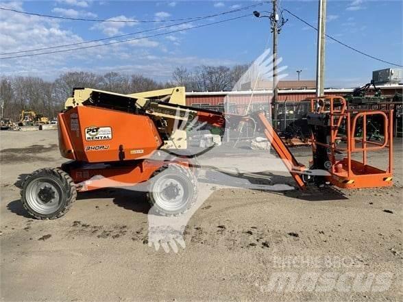 JLG 340AJ Plataformas con brazo de elevación manual