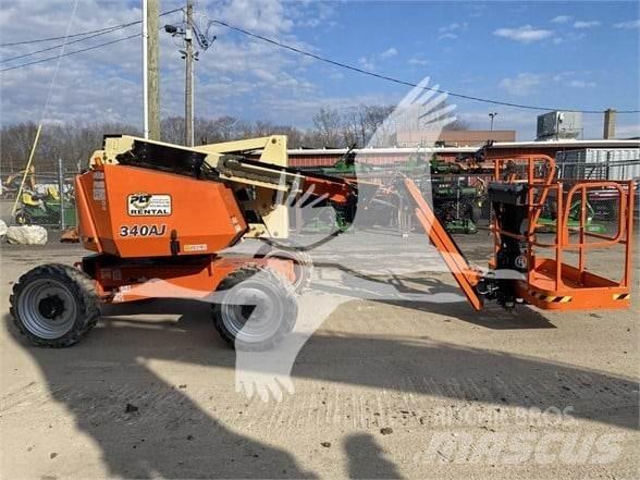 JLG 340AJ Plataformas con brazo de elevación manual