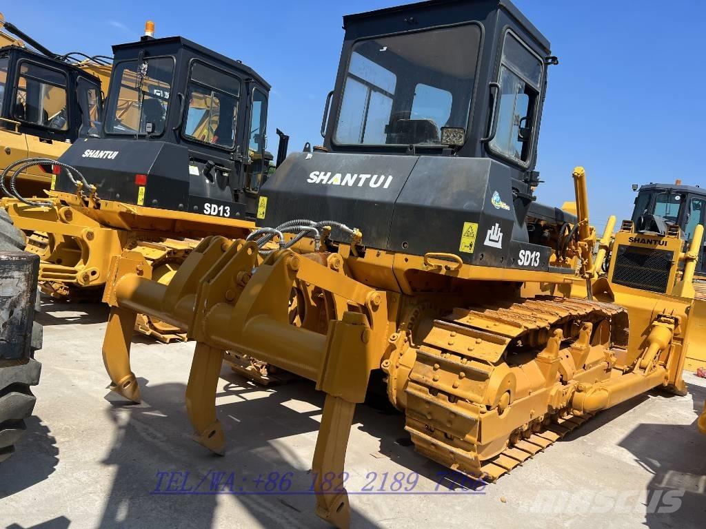 Shantui SD13 Buldozer sobre oruga