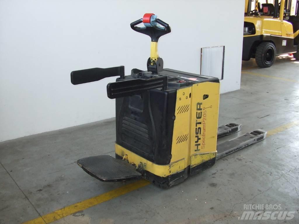 Hyster P2.0S Montacargas con plataformas de baja elevación