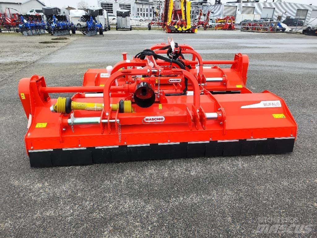 Maschio Bufalo 300 Segadoras y cortadoras de hojas para pasto