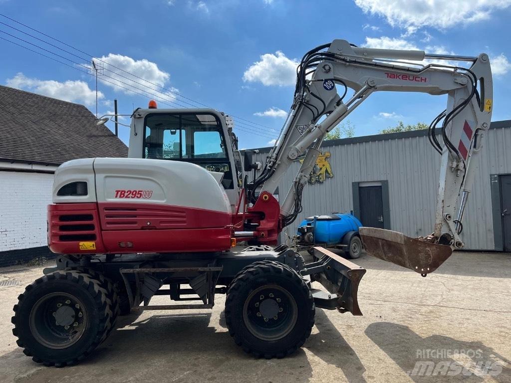 Takeuchi TB295W Excavadoras de ruedas