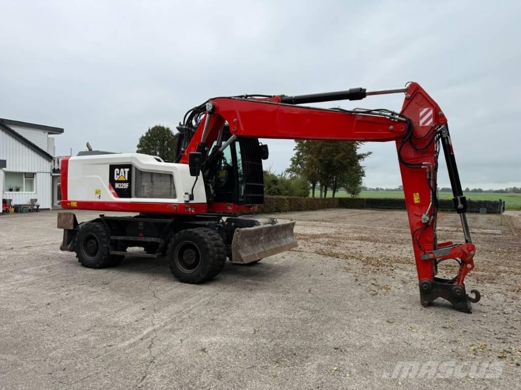 CAT M320F Excavadoras de ruedas