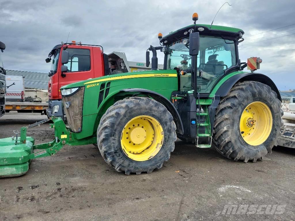 John Deere 8320 R Tractores