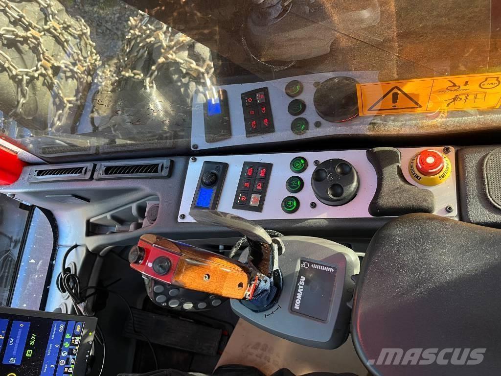 Komatsu 901 Cosechadoras