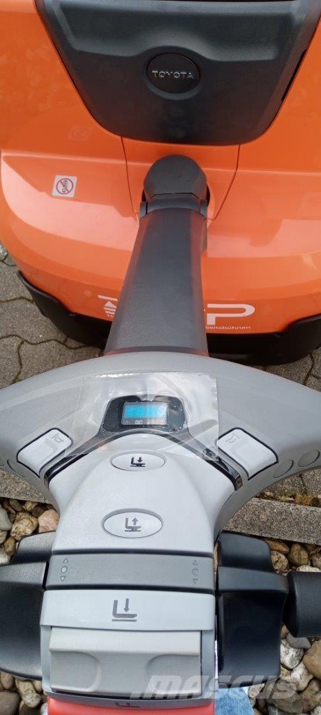 Toyota SWE120L Apiladoras eléctricos