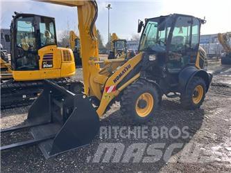 Komatsu WA80M-8 Minicargadoras