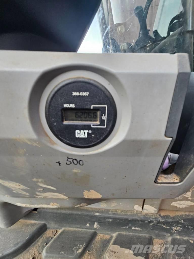 CAT 352 F Excavadoras sobre orugas