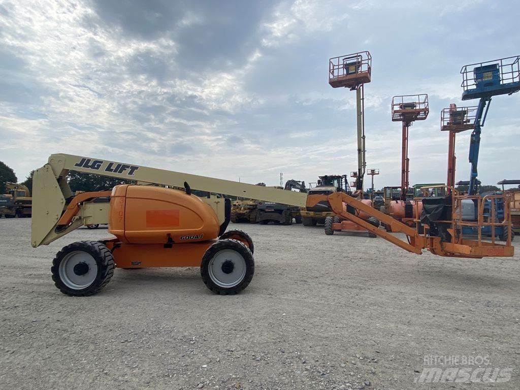 JLG 600AJ Plataformas con brazo de elevación manual