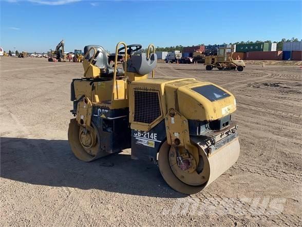 CAT CB-214E Rodillos de un solo tambor