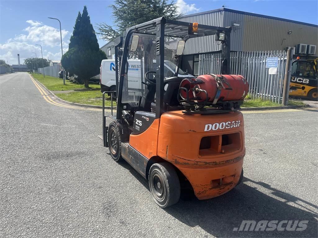 Doosan G25P-5 Camiones LPG