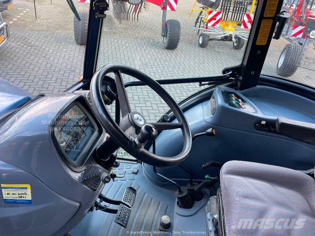 New Holland TD 95 D Tractores