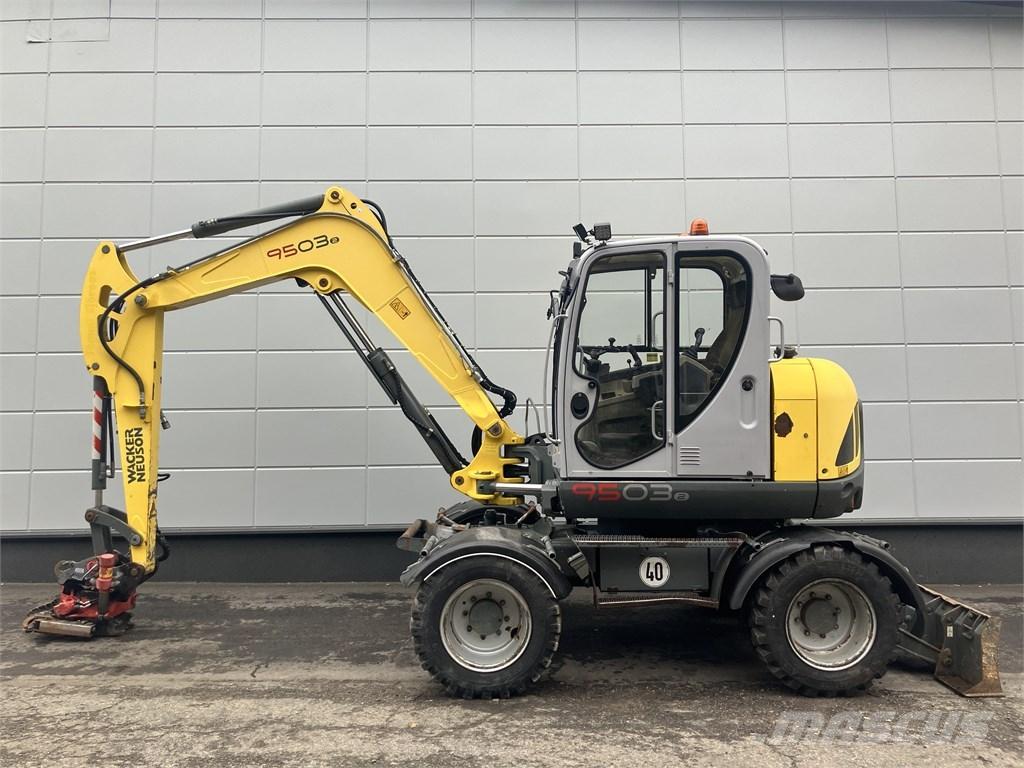 Wacker Neuson 9503 Excavadoras de ruedas
