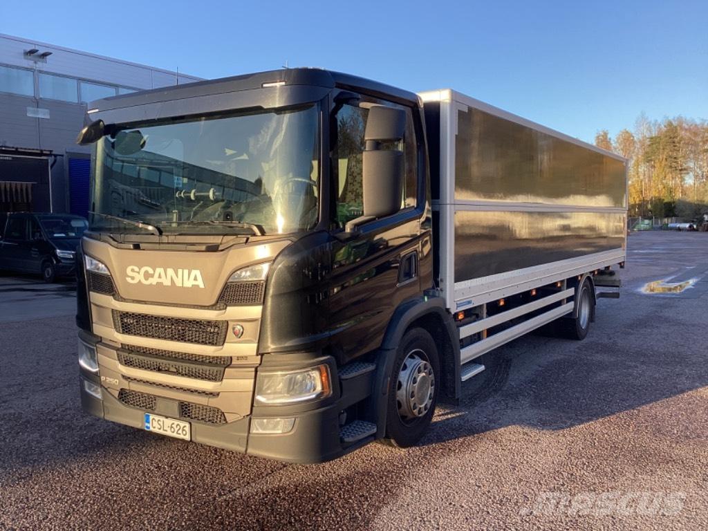 Scania P 250 Camiones con caja de remolque
