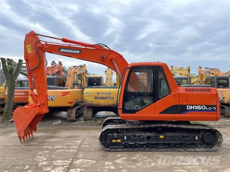 Doosan DH 150 Excavadoras sobre orugas