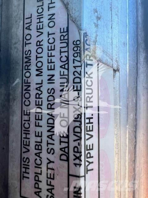 Peterbilt 384 Camiones tractor