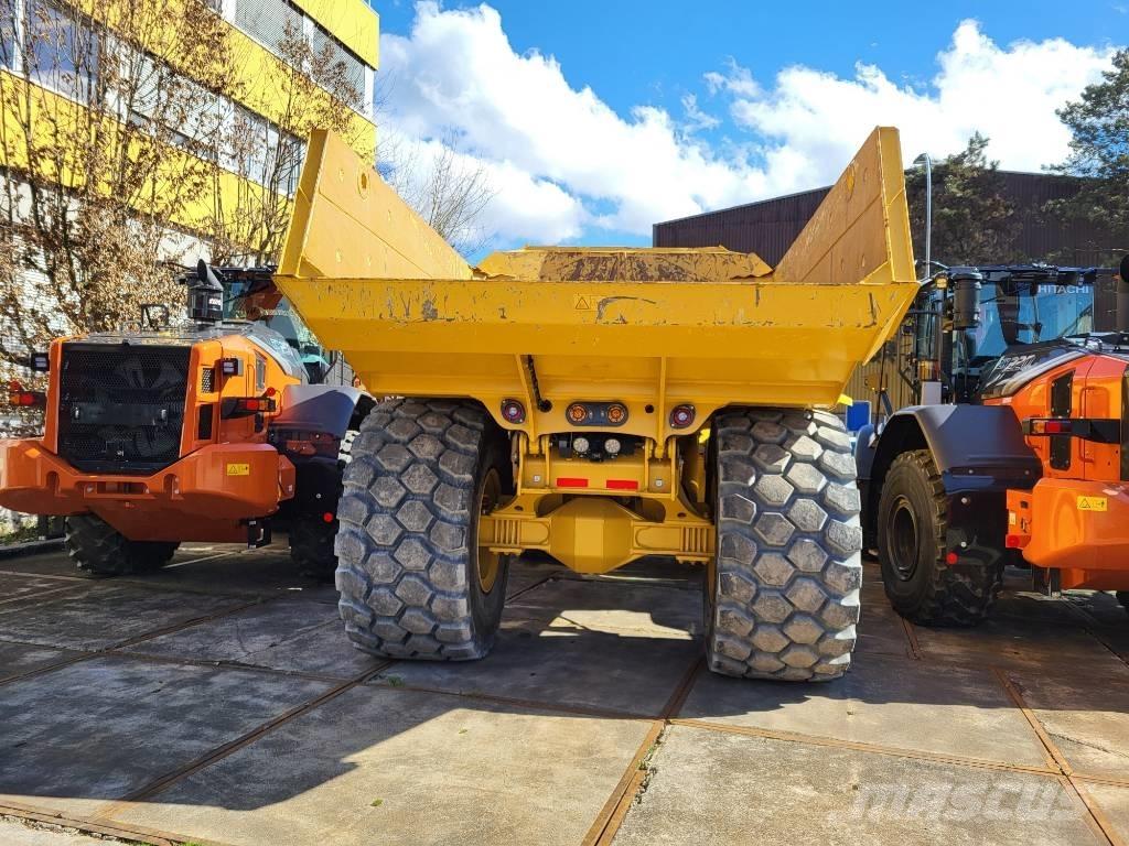 Bell B30E 4x4 Camiones articulados