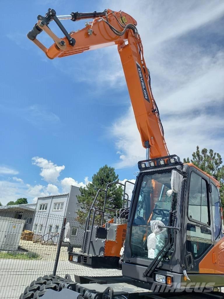Doosan DX165WR-7K Excavadoras de ruedas