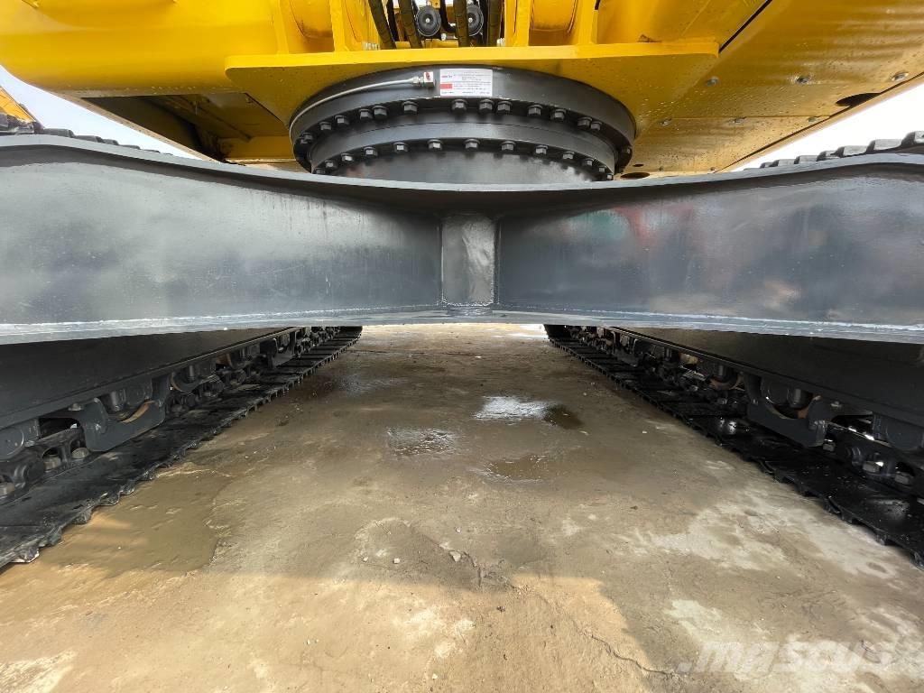 Komatsu PC220-8 Excavadoras sobre orugas