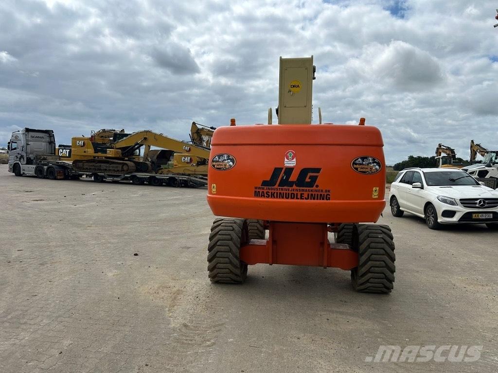 JLG 860 SJ Plataformas con brazo de elevación telescópico